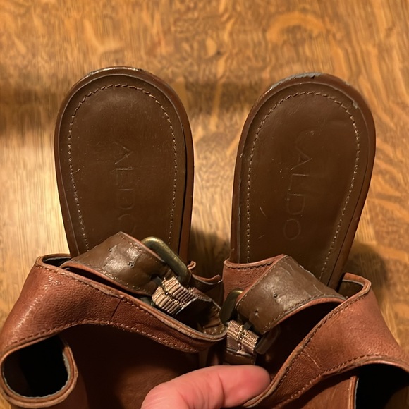 Aldo stocked heel rose, tan color, size 39 - Picture 6 of 13
